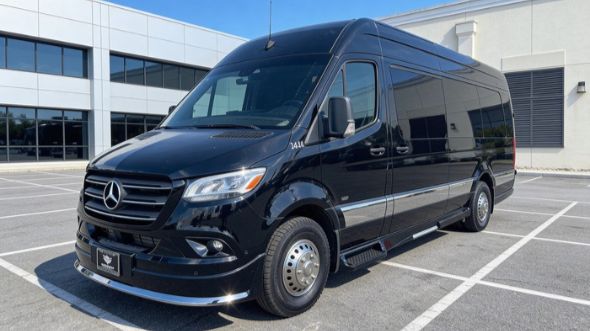 10 passenger sprinter van mesquite