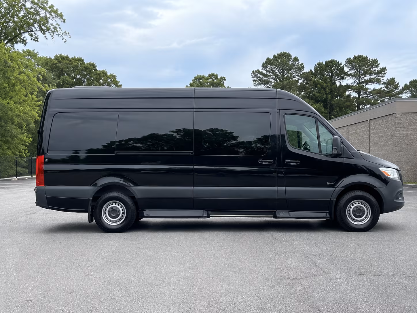 mesquite 10 passenger sprinter van